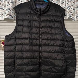 Old Navy Black Puffer Vest